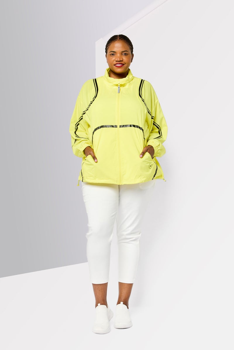 Adidas جاكيت جري طويل الأكمام للنساء بحجم زائد، أصفر نيون - Image 2